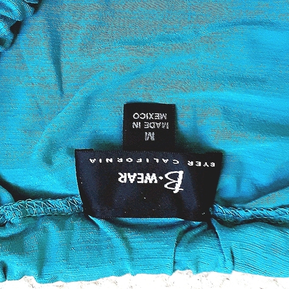 Sleeveless Top-Turquoise/Teal Top - Picture 4 of 5